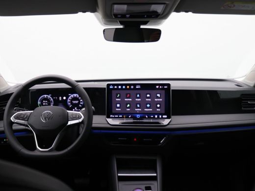 Volkswagen Tiguan 1.5 eHybrid Life Edition 204PK DSG Trekhaak, 19" LM Velgen, Keyless, Achteruitrijcamera, Side Ass... ActivLease financial lease
