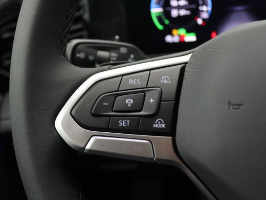 Volkswagen Tiguan 1.5 eHybrid Life Edition 204PK DSG Trekhaak, 19" LM Velgen, Keyless, Achteruitrijcamera, Side Ass... ActivLease financial lease