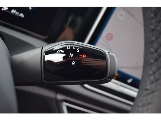 Volkswagen Tiguan 1.5 eHybrid R-Line | HARMAN KARDON | PANO | BLACK PACK | BOMVOL ActivLease financial lease