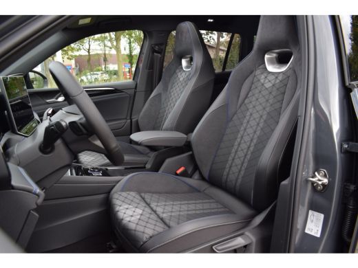 Volkswagen Tiguan 1.5 eHybrid R-Line | HARMAN KARDON | PANO | BLACK PACK | BOMVOL ActivLease financial lease