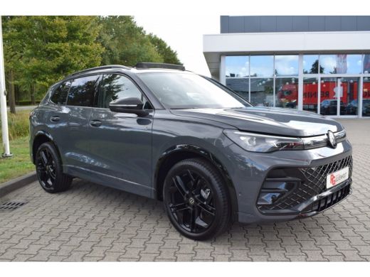 Volkswagen Tiguan 1.5 eHybrid R-Line | HARMAN KARDON | PANO | BLACK PACK | BOMVOL ActivLease financial lease