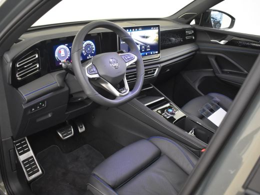Volkswagen Tiguan 1.5 TSI eHybrid 200 kW R-Line 272pk | Panorama dak | Lederen bekleding | Trekhaak | 360 camera | ... ActivLease financial lease
