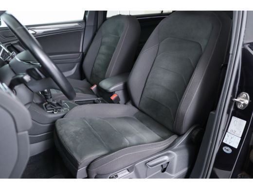 Volkswagen Tiguan Allspace 1.5 TSI Highline Business R 7p. | Open Dak | Trekhaak | Virtual | LED | Camera | Ergoactive | Cru... ActivLease financial lease