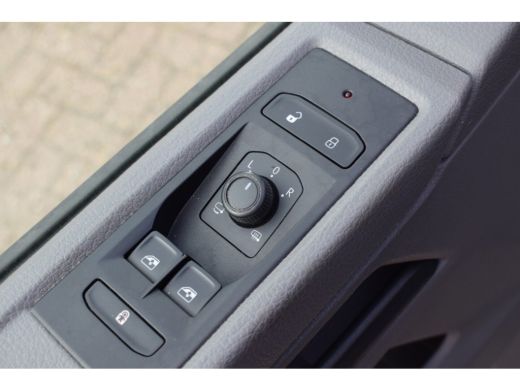 Volkswagen Transporter 2.0 TDI L2H1 DC DUBBEL CABINE AUTOMAAT ZEER NETTE STAAT ActivLease financial lease