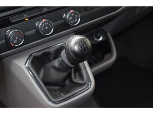 Volkswagen Transporter T6.1 2.0 TDI 150PK L2H1 Comfortline NAVI 16 INCH LMV ActivLease financial lease