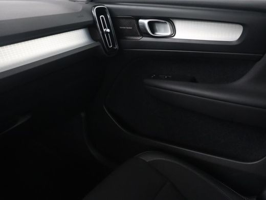 Volvo  XC40 1.5 T5 Recharge Momentum Pro | Harman/Kardon | Camera | Carplay | Half leder | Navigatie | Cruise... ActivLease financial lease