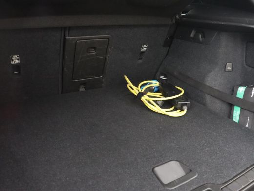 Volvo  XC40 1.5 T5 Recharge Momentum Pro | Harman/Kardon | Camera | Carplay | Half leder | Navigatie | Cruise... ActivLease financial lease