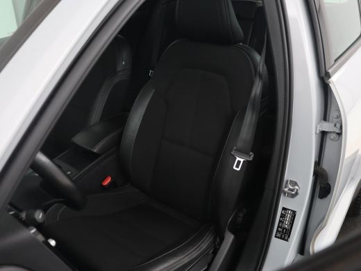 Volvo  XC40 1.5 T5 Recharge Momentum Pro | Harman/Kardon | Camera | Carplay | Half leder | Navigatie | Cruise... ActivLease financial lease