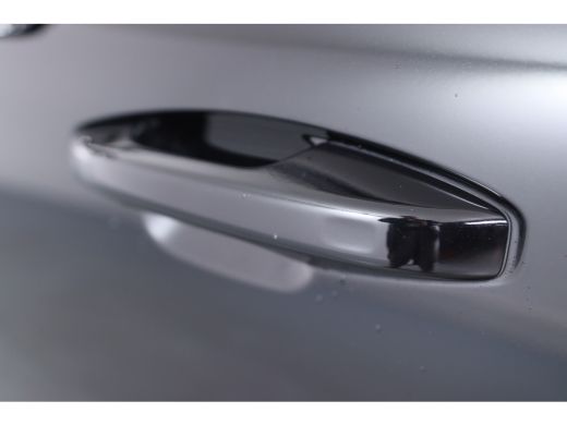 Volvo  XC40 1.5 T5 Recharge R-Design Navigatie | Panorama dak | Cruise Adaptief | Full Led | Trekhaak wegklap... ActivLease financial lease