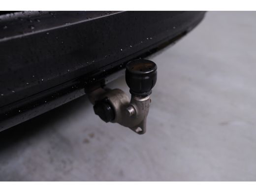 Volvo  XC40 1.5 T5 Recharge R-Design Navigatie | Panorama dak | Cruise Adaptief | Full Led | Trekhaak wegklap... ActivLease financial lease