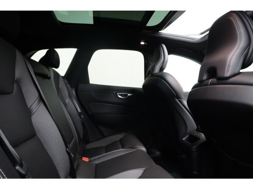 Volvo  XC60 Plus Black Edition Plug-In Hybrid AWD Facelift! | HU-Display | Harman/Kardon | Pano | 360 camera ... ActivLease financial lease