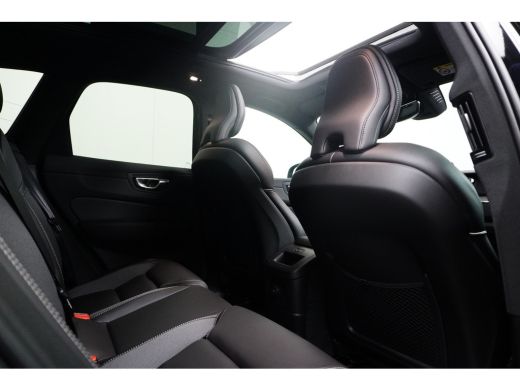 Volvo  XC60 Plus Black Edition Plug-In Hybrid AWD Facelift! | HU-Display | Harman/Kardon | Pano | 360 camera ... ActivLease financial lease