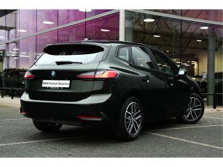 BMW 2 Serie 225e xDrive Automaat / Sportstoelen / Trekhaak / Achteruitrijcamera / Comfort Access / Adaptieve ...