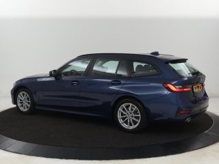 BMW 3 Serie 318i Business Edition | Stoelverwarming | Camera | Carplay | Live Cockpit | Full LED | Navigatie ...