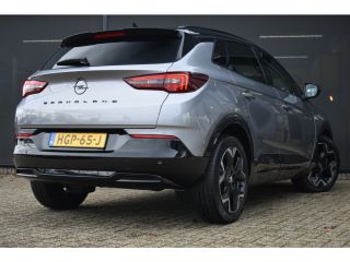 Opel Grandland 1.2 Turbo Ultimate 130pk | LED-Matrix | Stuur/Stoelverwarming | Navigatie | Elektr. Achterklep | ...