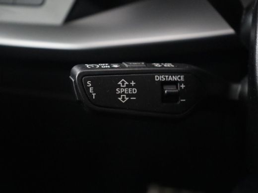 Audi A3 30 TFSI S edition | Stoelverwarming | Park Assist | Carplay | Sportstoelen | Half leder | Virtual... ActivLease financial lease