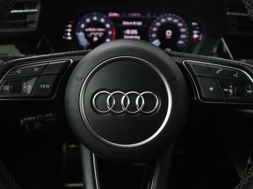 Audi A3 30 TFSI S edition | Stoelverwarming | Park Assist | Carplay | Sportstoelen | Half leder | Virtual... ActivLease financial lease