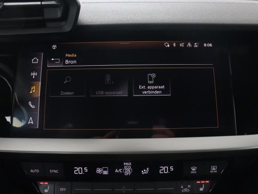 Audi A3 30 TFSI S edition | Stoelverwarming | Park Assist | Carplay | Sportstoelen | Half leder | Virtual... ActivLease financial lease