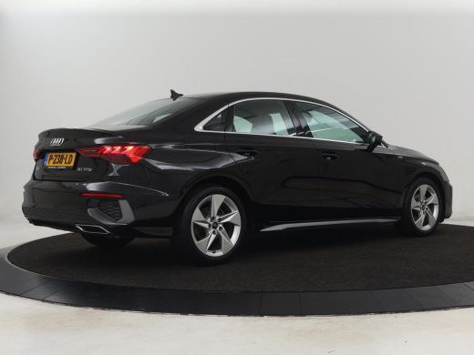 Audi A3 30 TFSI S edition | Stoelverwarming | Park Assist | Carplay | Sportstoelen | Half leder | Virtual... ActivLease financial lease