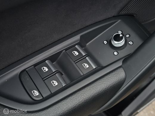 Audi Q5 Sportback 50 TFSI e S edition Competition ActivLease financial lease