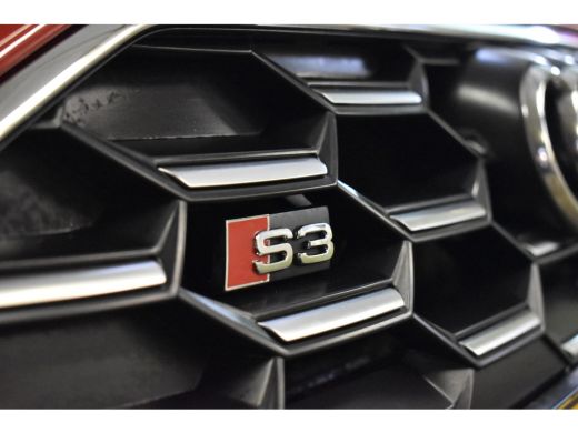 Audi S3 Limousine 2.0 TFSI 310PK S3 QUATTRO HEAD-UP/LEDER/PANORAMADAK ActivLease financial lease