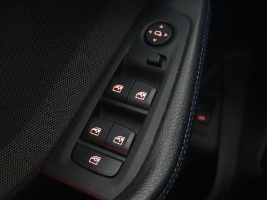 BMW 1 Serie 118i M Sport | Panoramadak | Stoelverwarming | Camera | Sportstoelen | Harman/Kardon | Stuurverwa... ActivLease financial lease