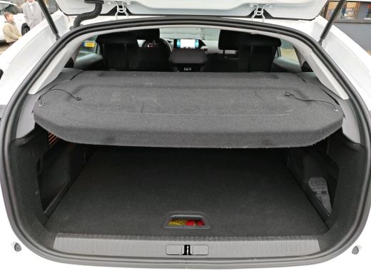 Citroën &euml;-C4 Feel 50 kWh 3 Fase | Navigatie | Keyless-Entry | Achteruitrijcamera | Climate Control | Full-LED ... ActivLease financial lease