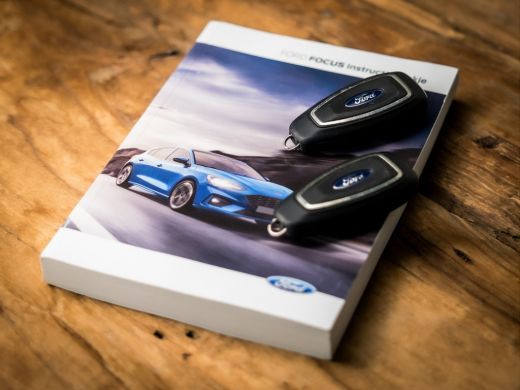 Ford Focus 1.0 EcoBoost ST Line (PANORAMADAK, APPLE CARPLAY, GROOT NAVI, CLIMATE, ADAPTIVE CRUISE, SPORTSTOE... ActivLease financial lease