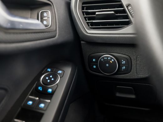 Ford Focus 1.0 EcoBoost ST Line (PANORAMADAK, APPLE CARPLAY, GROOT NAVI, CLIMATE, ADAPTIVE CRUISE, SPORTSTOE... ActivLease financial lease