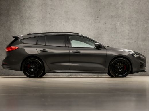 Ford Focus 1.0 EcoBoost ST Line (PANORAMADAK, APPLE CARPLAY, GROOT NAVI, CLIMATE, ADAPTIVE CRUISE, SPORTSTOE... ActivLease financial lease