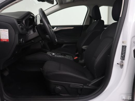Ford Focus 1.0 EcoBoost Titanium | Automaat | Carplay | Navigatie | Keyless | Climate control | Parkeerhulp ... ActivLease financial lease