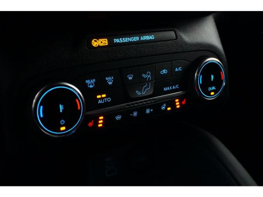 Ford Kuga 2.5 PHEV Graphite Tech Edition | AGR-stoel | Trekhaak | Black pack! | Standkachel | Adapt. Cruise... ActivLease financial lease