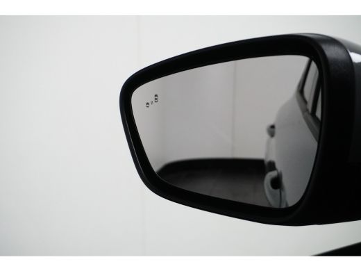 Ford Kuga 2.5 PHEV Graphite Tech Edition | AGR-stoel | Trekhaak | Black pack! | Standkachel | Adapt. Cruise... ActivLease financial lease