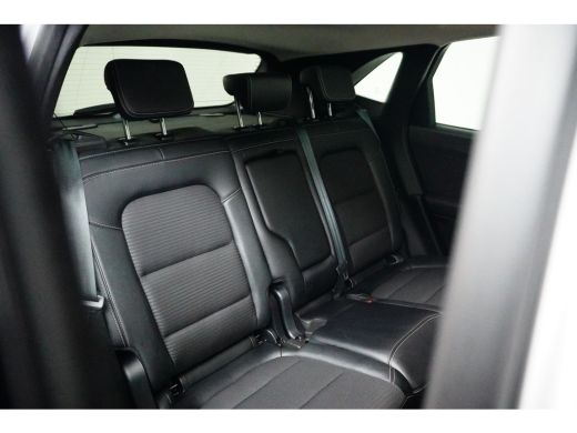 Ford Kuga 2.5 PHEV Titanium X | Pano-dak | Wegklap Trekhaak | Camera V+A | B&O audio | Full LED | Standkach... ActivLease financial lease