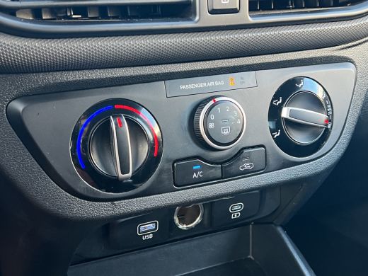 Hyundai i10 1.0 66pk Comfort Smart | Airco | Carplay | Cruise control | Boordcomputer | Bestuurdersstoel in h... ActivLease financial lease