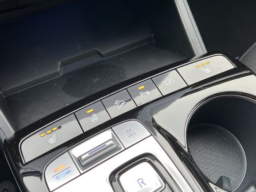 Hyundai Tucson 1.6 T-GDI 265pk PHEV Comfort Smart 4WD | Climate | Camera | Carplay | Keyless | Navigatie | Full ... ActivLease financial lease