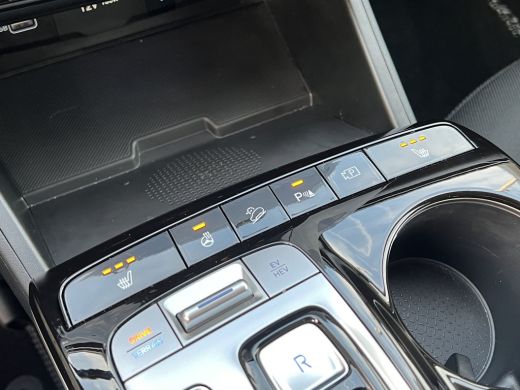 Hyundai Tucson 1.6 T-GDI 265pk PHEV Comfort Smart 4WD | Climate | Camera | Carplay | Keyless | Navigatie | Full ... ActivLease financial lease