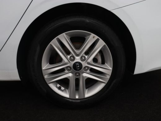 Kia Ceed 1.4 T-GDi DynamicLine | Automaat | Carplay | Camera | Navigatie | Parkeerhulp | Climate control |... ActivLease financial lease