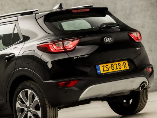 Kia Stonic 1.0 T-GDi DynamicLine (APPLE CARPLAY, NAVIGATIE, CRUISE, CAMERA, LM VELGEN, SPORTSTOELEN, PARKEER... ActivLease financial lease