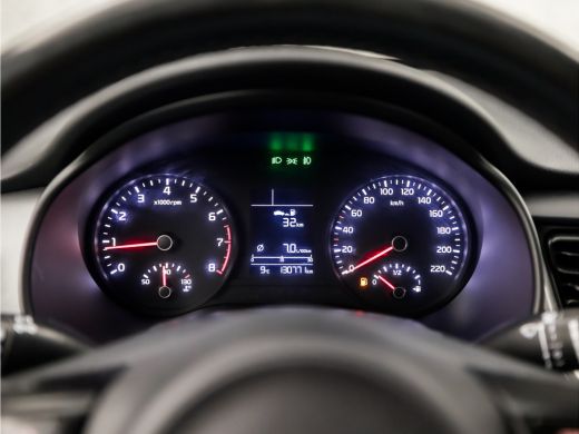 Kia Stonic 1.0 T-GDi DynamicLine (APPLE CARPLAY, NAVIGATIE, CRUISE, CAMERA, LM VELGEN, SPORTSTOELEN, PARKEER... ActivLease financial lease