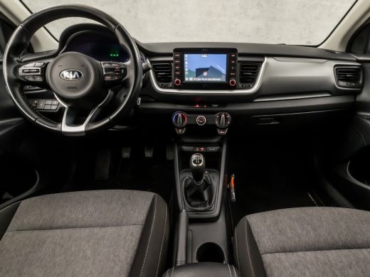 Kia Stonic 1.0 T-GDi DynamicLine (APPLE CARPLAY, NAVIGATIE, CRUISE, CAMERA, LM VELGEN, SPORTSTOELEN, PARKEER... ActivLease financial lease