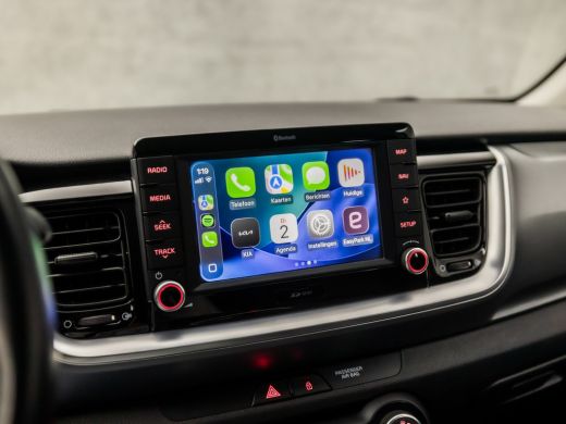 Kia Stonic 1.0 T-GDi DynamicPlusLine (APPLE CARPLAY, NAVIGATIE, CAMERA, CLIMATE, KEYLESS, SPORTSTOELEN, CRUI... ActivLease financial lease
