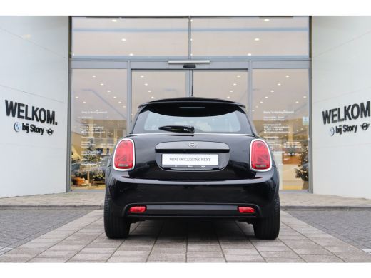 Mini Electric Essential / Sportstoelen / Achteruitrijcamera / Comfort Access / LED / Stoelverwarming ActivLease financial lease