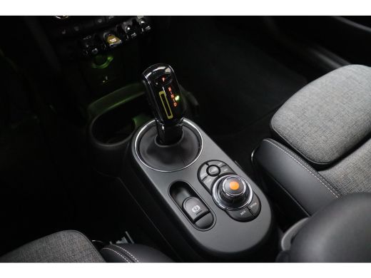 Mini Electric Essential / Sportstoelen / Achteruitrijcamera / Comfort Access / LED / Stoelverwarming ActivLease financial lease