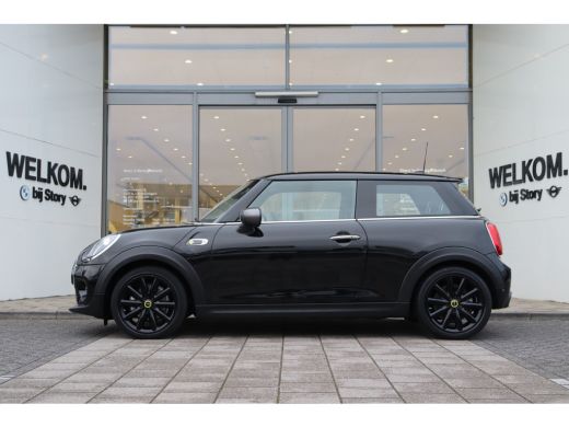 Mini Electric Essential / Sportstoelen / Achteruitrijcamera / Comfort Access / LED / Stoelverwarming ActivLease financial lease