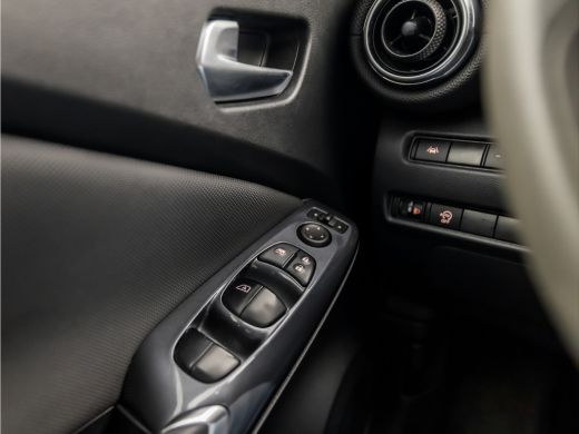 Nissan Juke 1.0 DIG-T Sport (APPLE CARPLAY, CAMERA, ZWART HEMEL, SPORTSTOELEN, LED KOPLAMPEN, ELEK PAKKET, CR... ActivLease financial lease