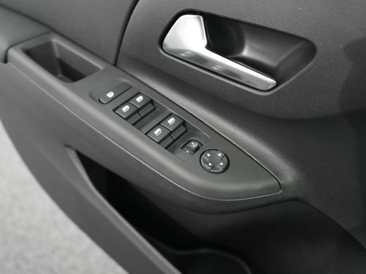 Opel Corsa Edition | Dode hoek waarschuwing | Draadloze Apple Carplay en Android Auto | LED koplampen met LE... ActivLease financial lease