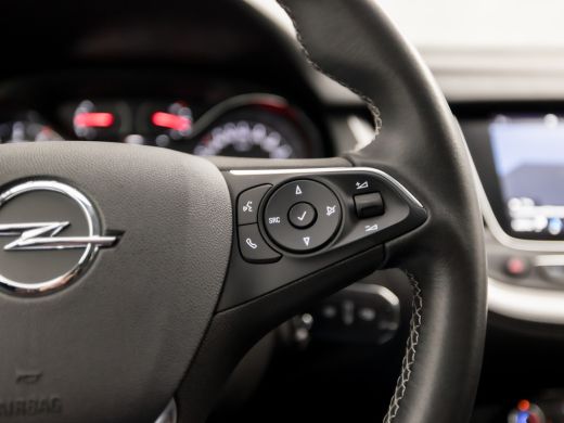 Opel Grandland X 1.2 Turbo Sport Automaat (APPLE CARPLAY, GROOT NAVI, GETINT GLAS, CRUISE, SPORTSTOELEN, PARKEERSE... ActivLease financial lease