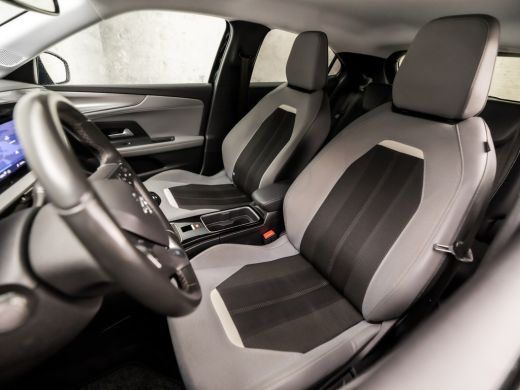 Opel Mokka 1.2 Sport (VIRTUAL COCKPIT, APPLE CARPLAY, GROOT NAVI, 360 CAMERA, CLIMATE, LM VELGEN, SPORTSTOEL... ActivLease financial lease