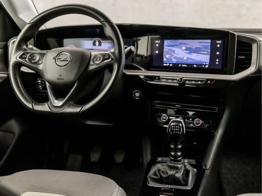 Opel Mokka 1.2 Sport (VIRTUAL COCKPIT, APPLE CARPLAY, GROOT NAVI, 360 CAMERA, CLIMATE, LM VELGEN, SPORTSTOEL... ActivLease financial lease
